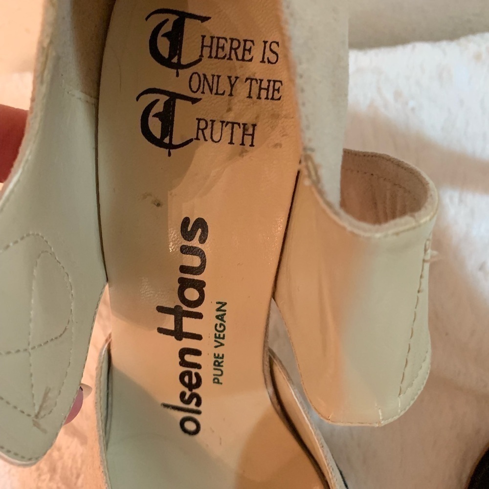 Olsenhaus Pure Vegan Platform Heels - Picture 3 of 8